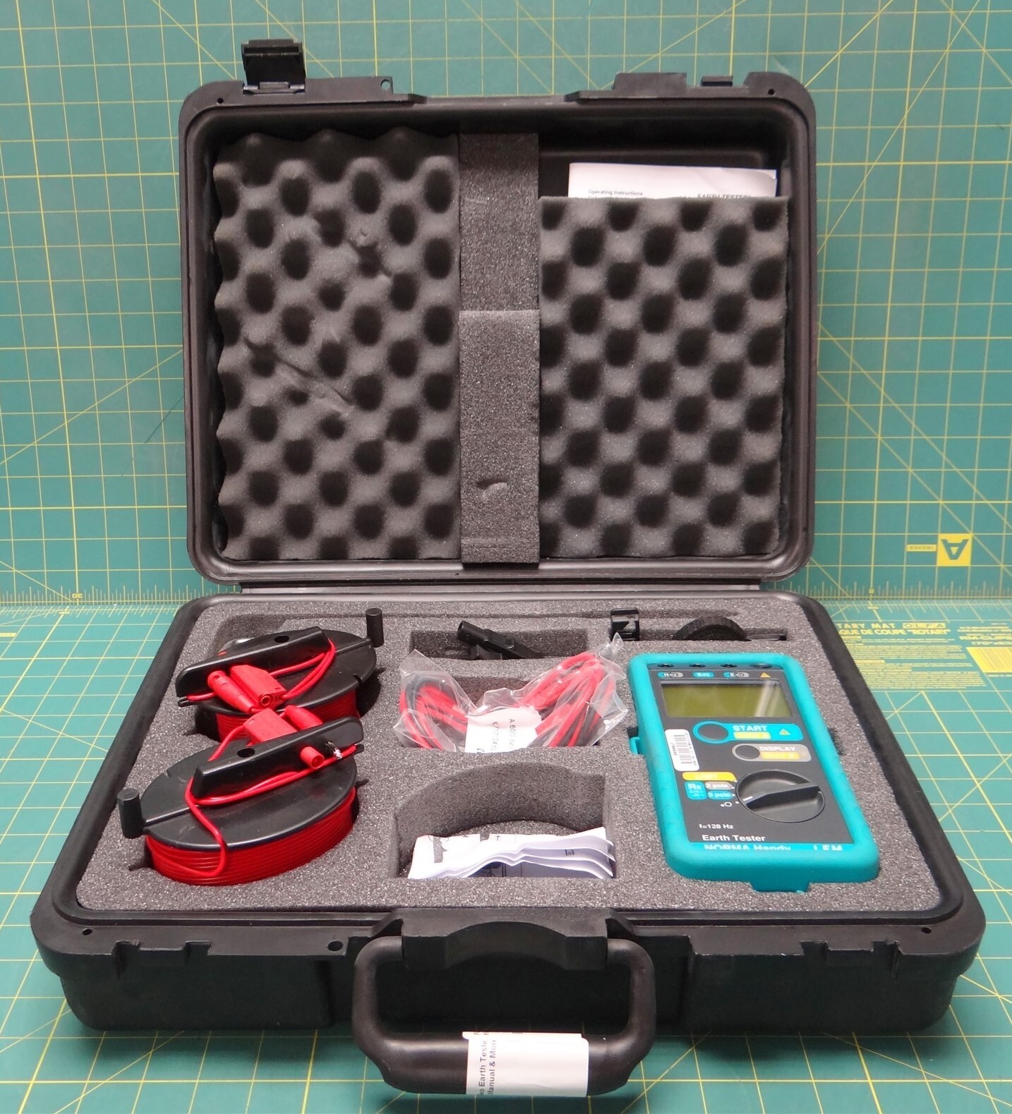 Fluke NORMA Handy Geo Earth Tester Kit w/ Stakes , Wire Reels , Manual & More