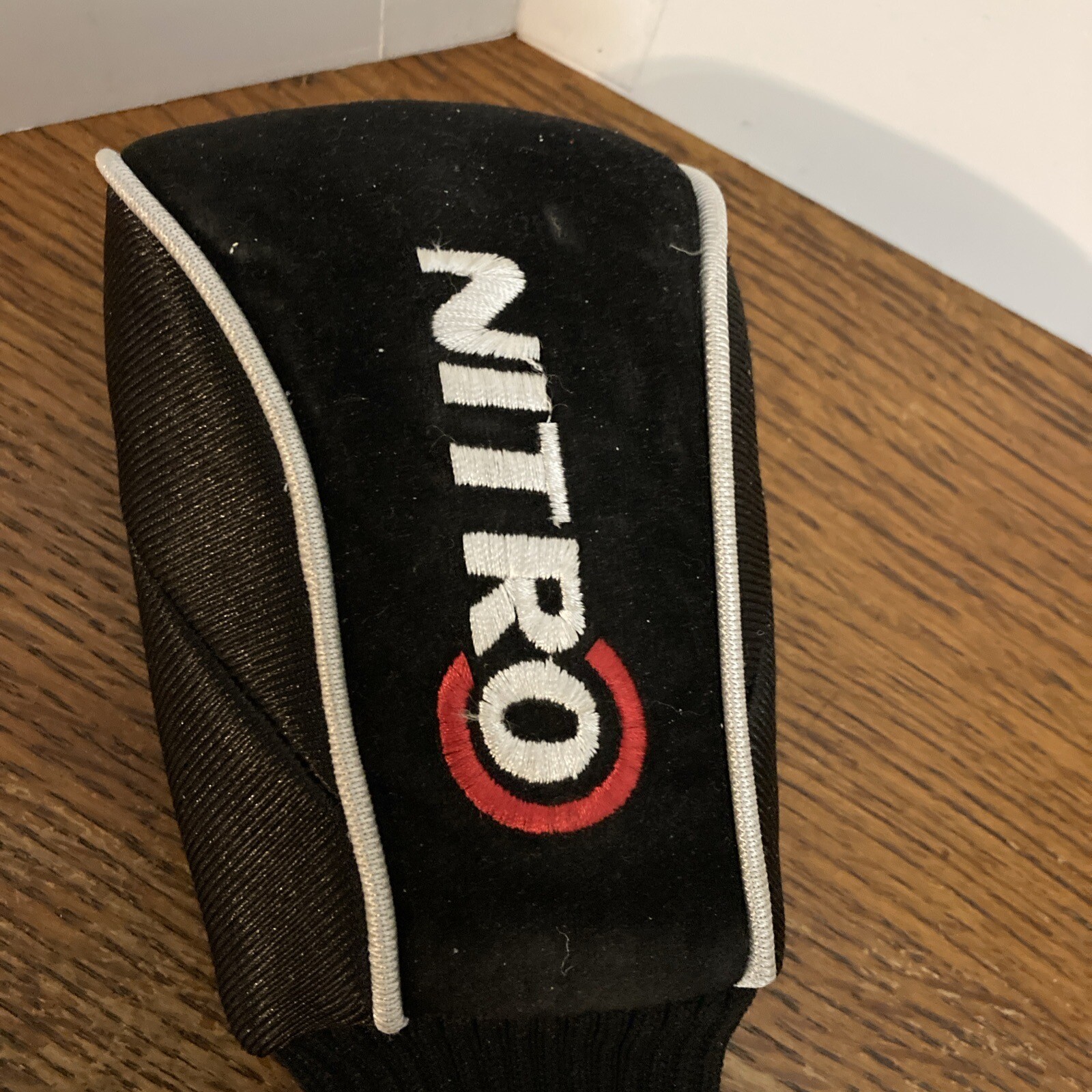 Nitro 18* Head Cover Perfect Condition