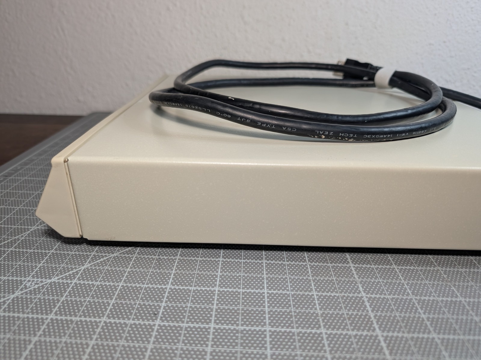 Vintage Computer Power Controller Surge Protector Power Supervisor Model MT-767