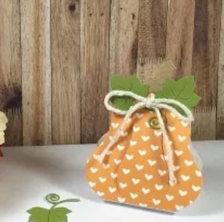My Creative Time Pumpkin Lollipop Holder Die Set