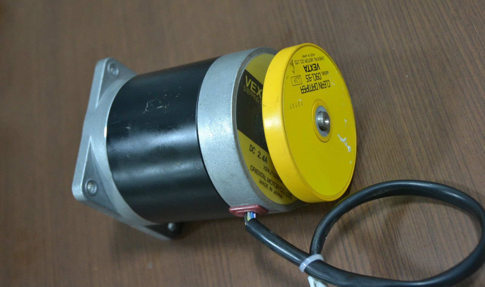 VEXTA PH599H-B STEPPING MOTOR