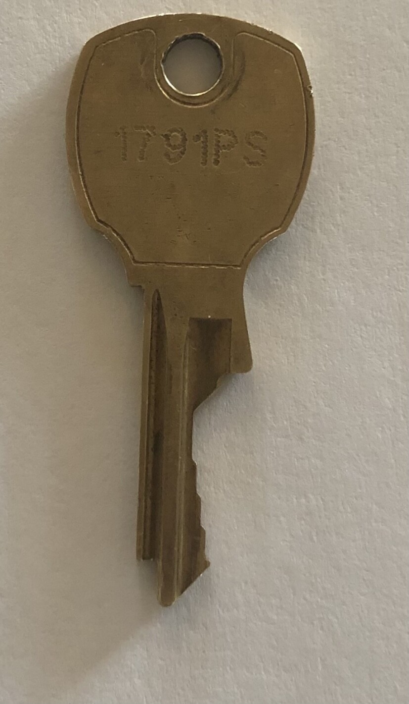 USPS MailBox Replacement Keys Cut to Your Code 1001PS - 8999PS  Please Read