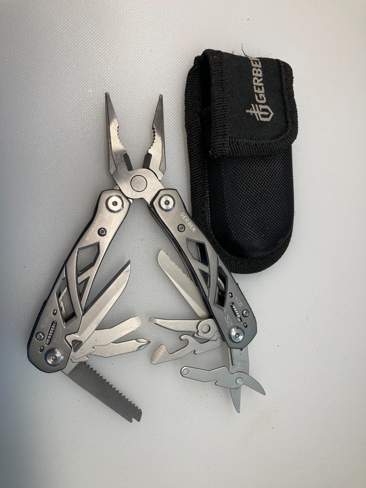 Gerber Suspension Stainless Steel Multi-Tool w/Sheath (D)