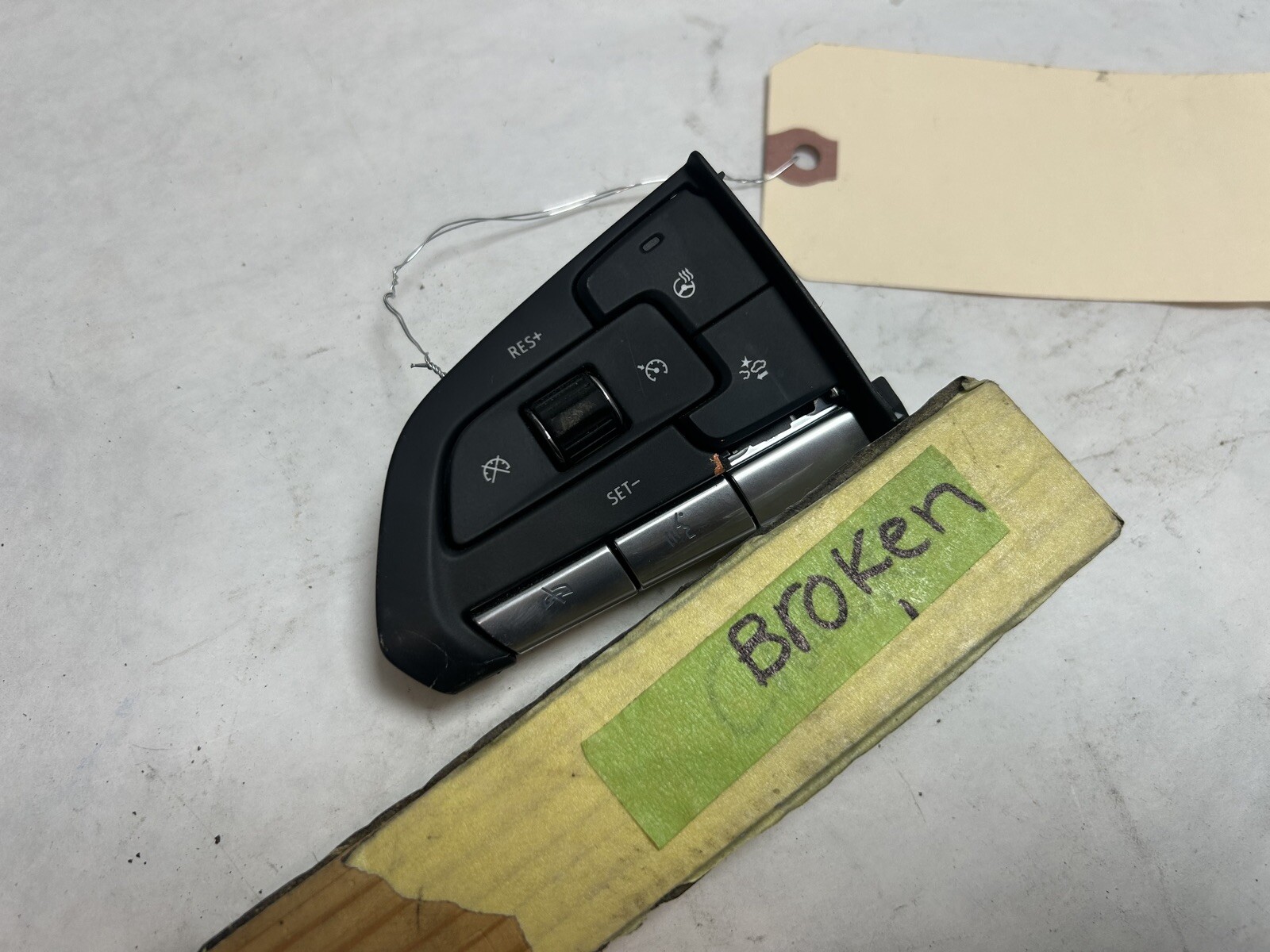 2023-2024 CADILLAC CT5 CRUISE CONTROL LEFT SWITCH MODULE OEM 13551231