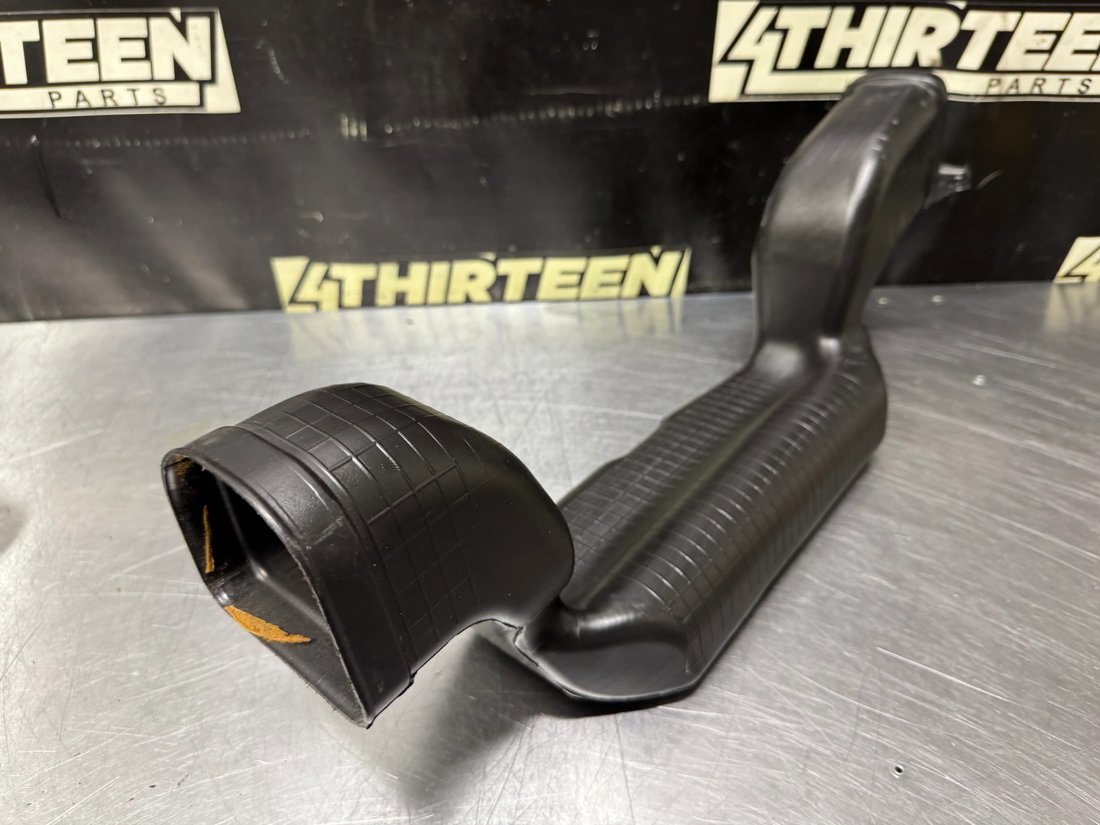 04-06 GTO AIR VENT BUNDLE #N745