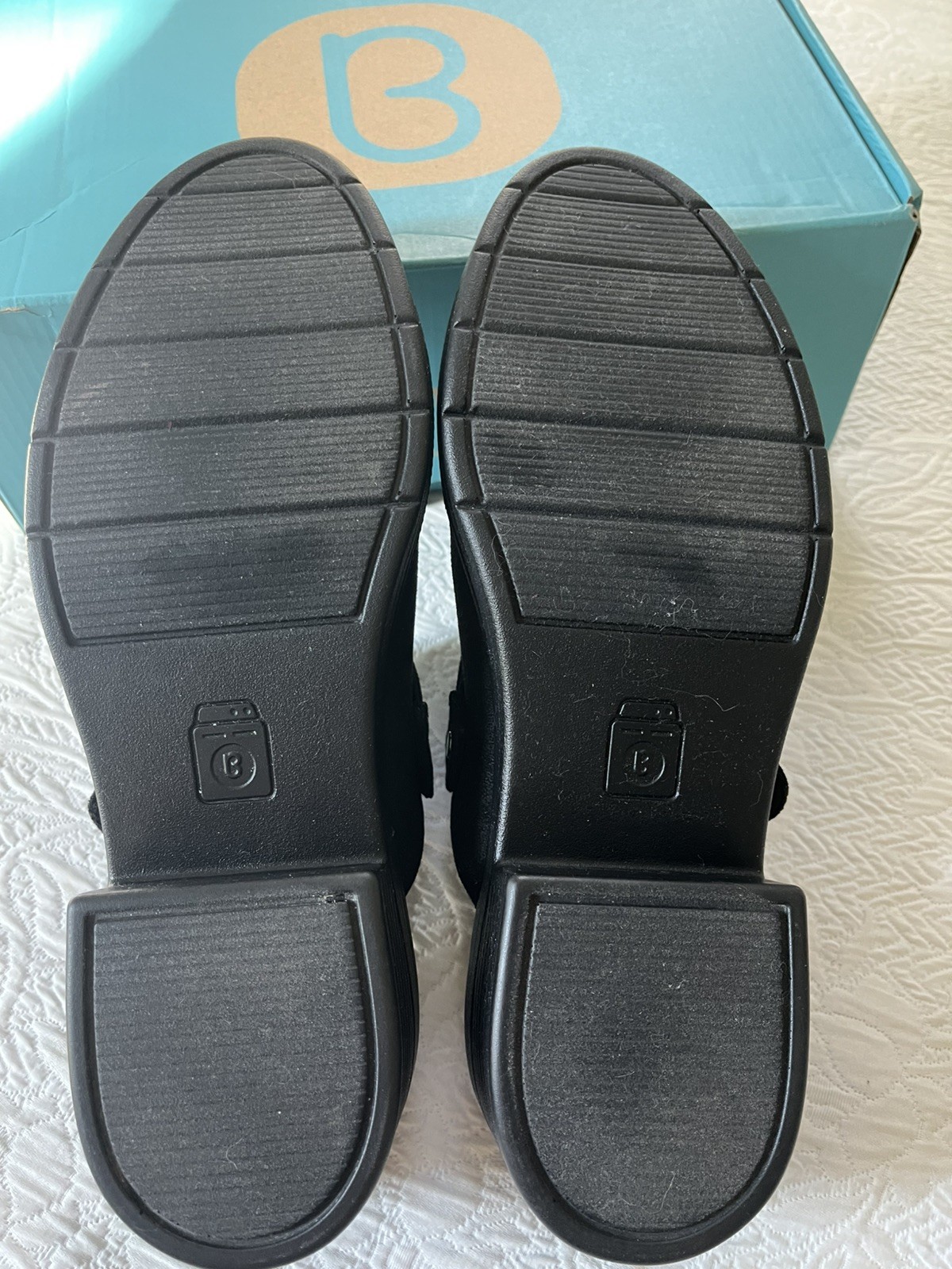 Bzees Premium Open Book Washable Clogs Black