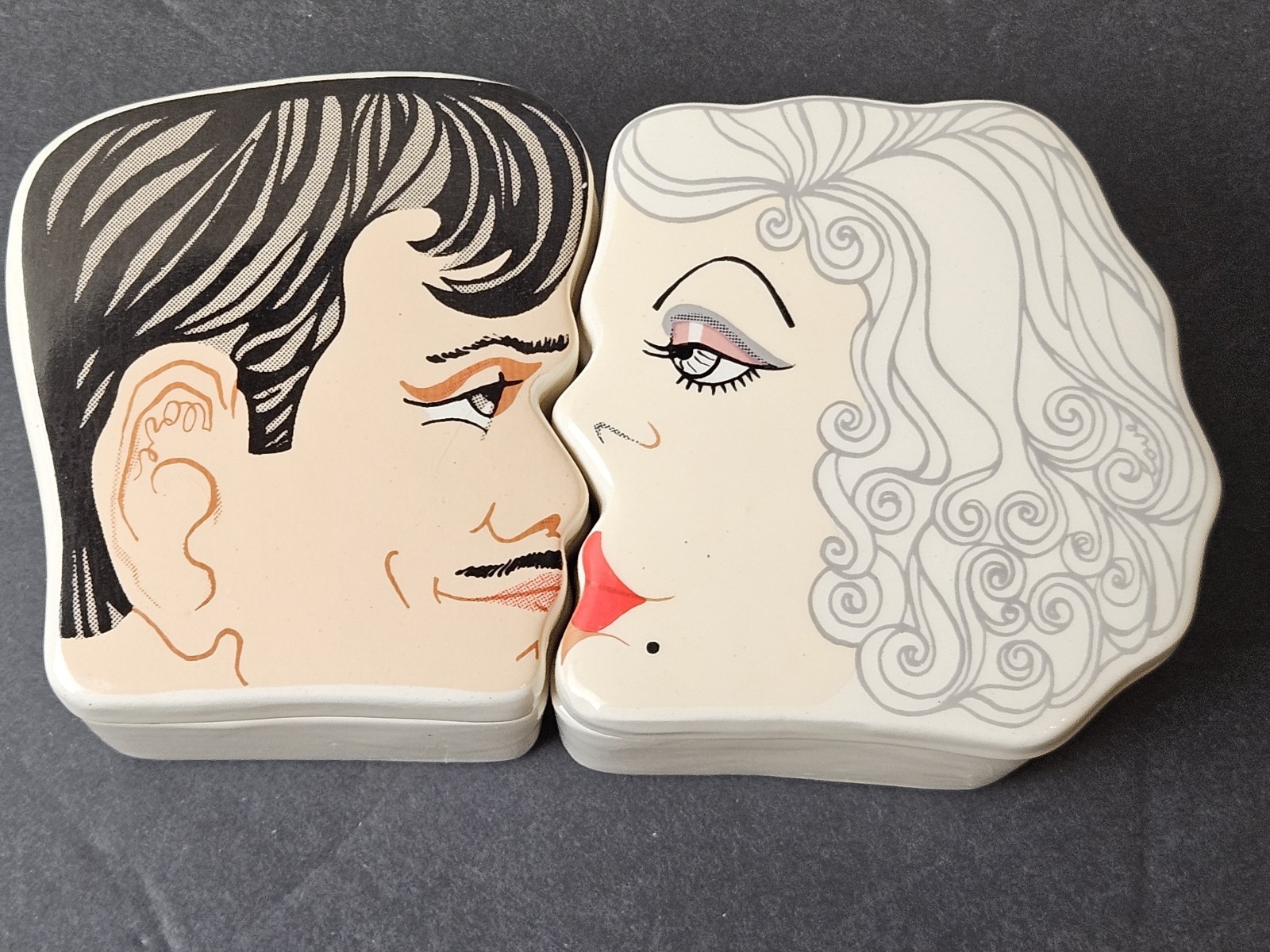 2 Vtg Japanese Aldon Kissing  Trinket Box Art Deco Clark Gable/Jean Harlow EUC