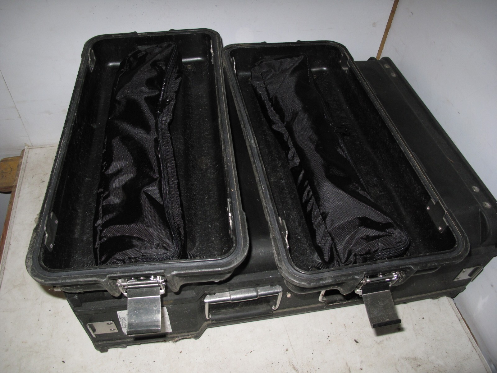 Rackmount 4U 19x24 ECS Composite Shockmount Electronics Black Equipment Case