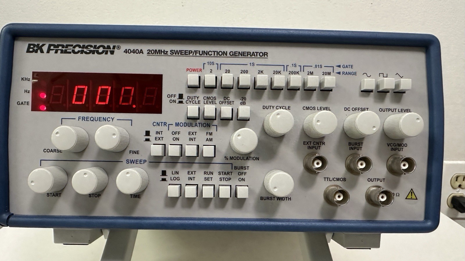 Bk Precision 4040A 20 MHz Sweep Function Generator / 30 Day Warranty