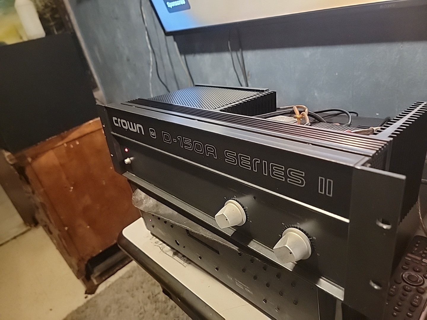 Crown D150a ,fully Recapoed And Restored. With Best Parts.
