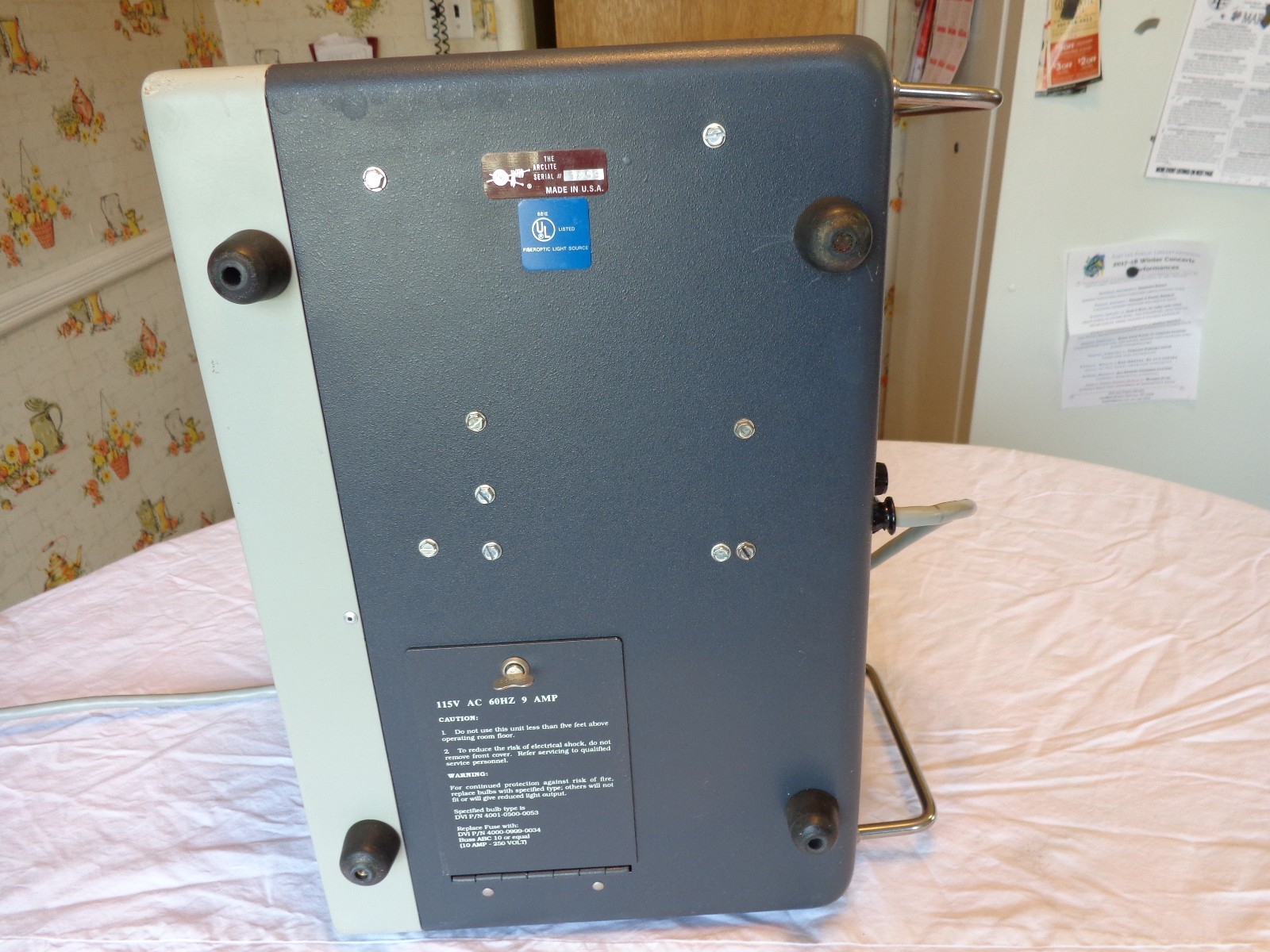 ARCLITE 20000 DIAGNOSTIC FIBER OPTIC LIGHT SOURCE