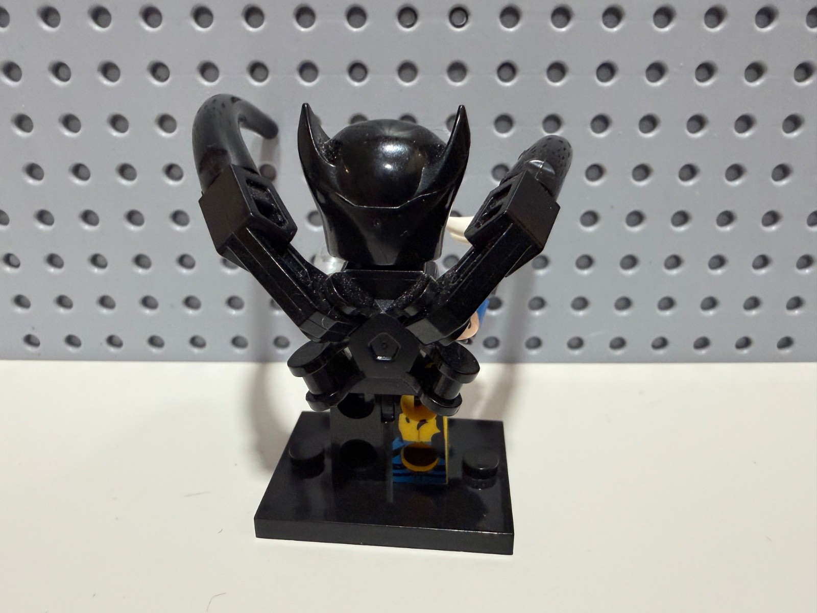 LEGO Marvel Venom Wolverine Custom MInifgure New