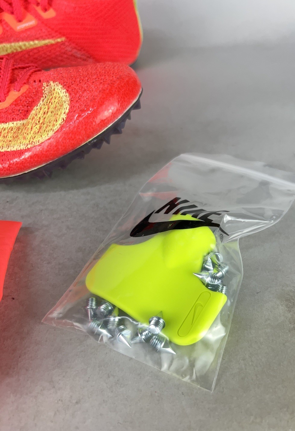 NEW Nike Zoom Superfly Elite 2 FK Track Spikes Crimson Mens Size 4 FZ9662-600