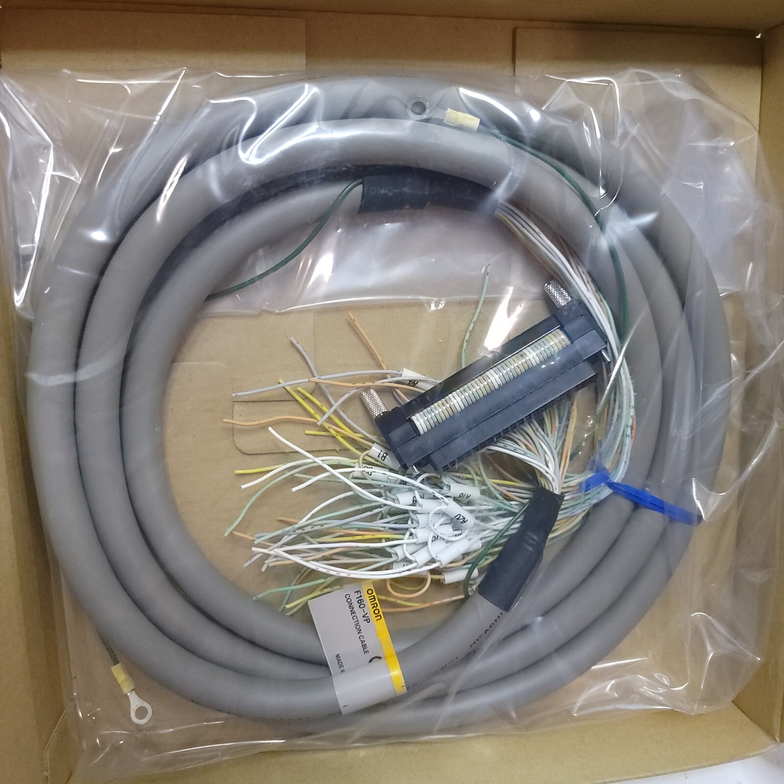 Omron F160-VP 2M Cable Brand New Sealed in Open Box Free Fast Shipping US Seller