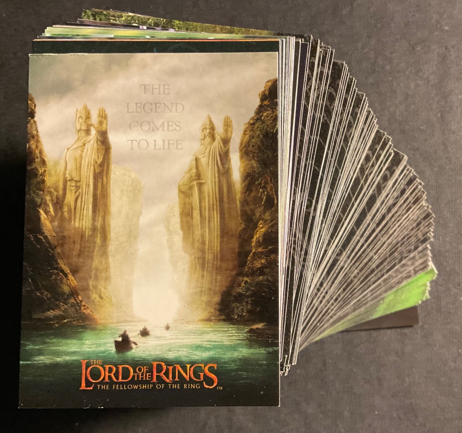Lord of the Rings Fellowship 2001 Topps Trading Cards - Singles