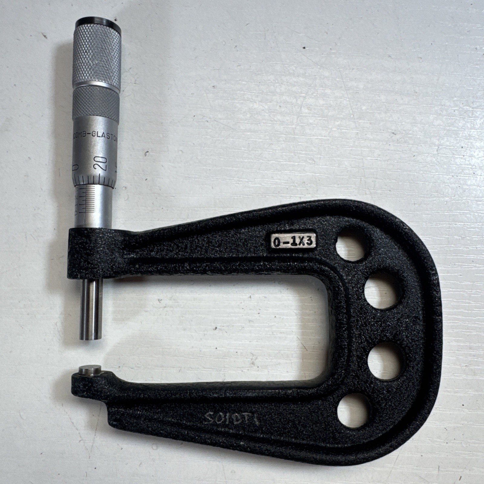 slocomb-glastonbury deep throat micrometer 0-1X3 MINT