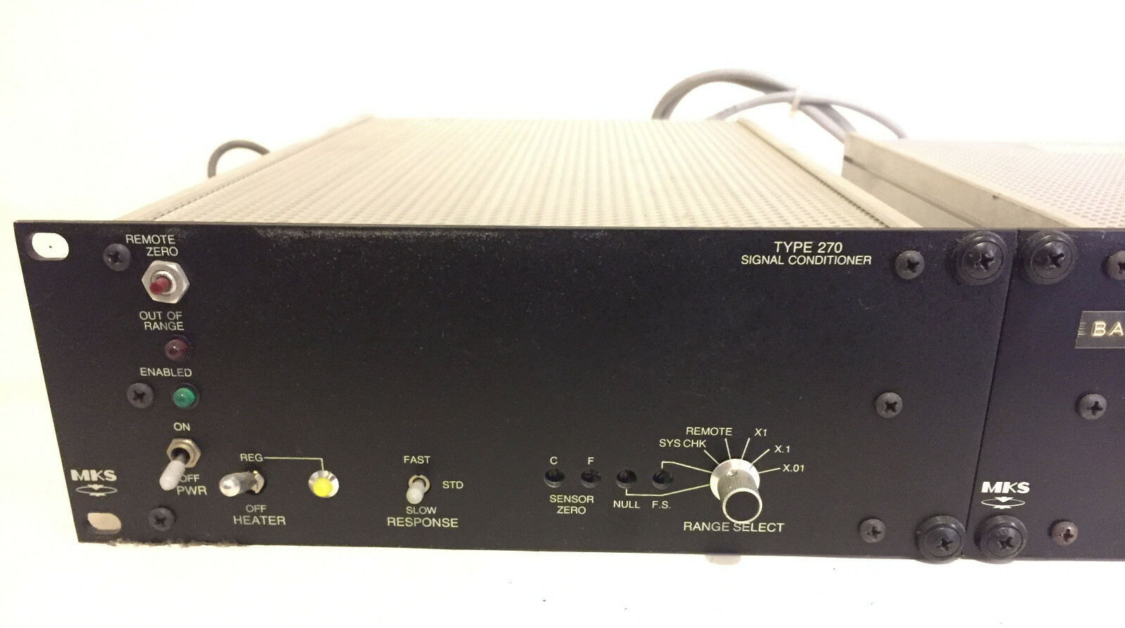 MKS Type 270 Signal Conditioner and MKS Type 272 Temperature Controller