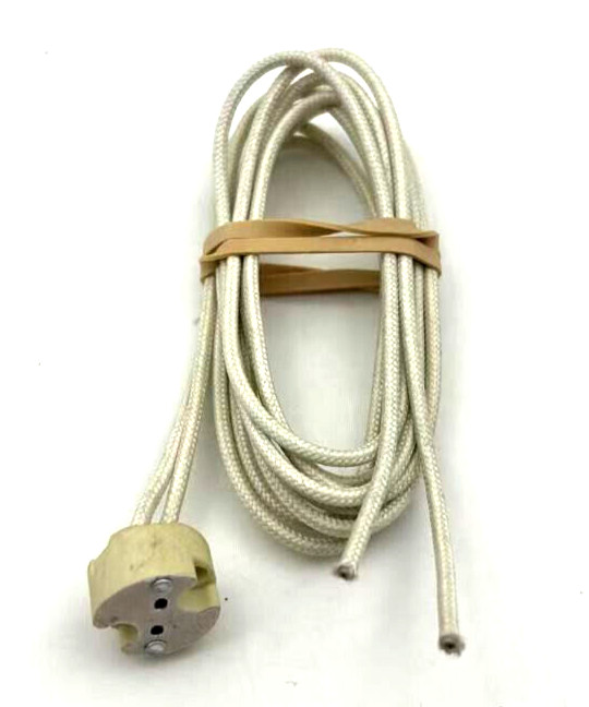 Mini Bi-Pin Socket  36 inch Leads 100 Watt Maximum 12V- 250 V  G4, G6.35, GX5.3
