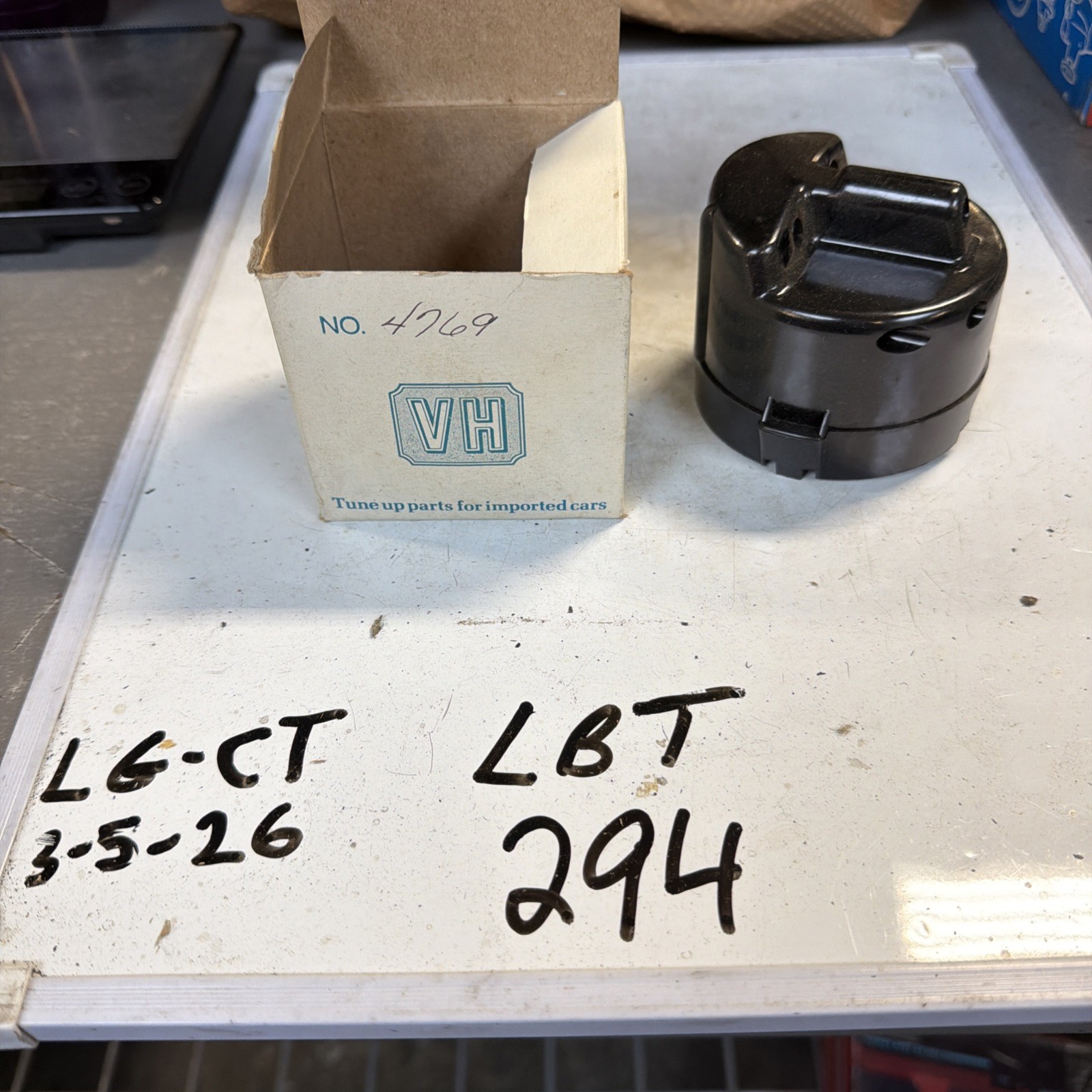 (1) NOS 4769 Von Housen Distributor Cap, Genuine VH, Vintage, Obsolete