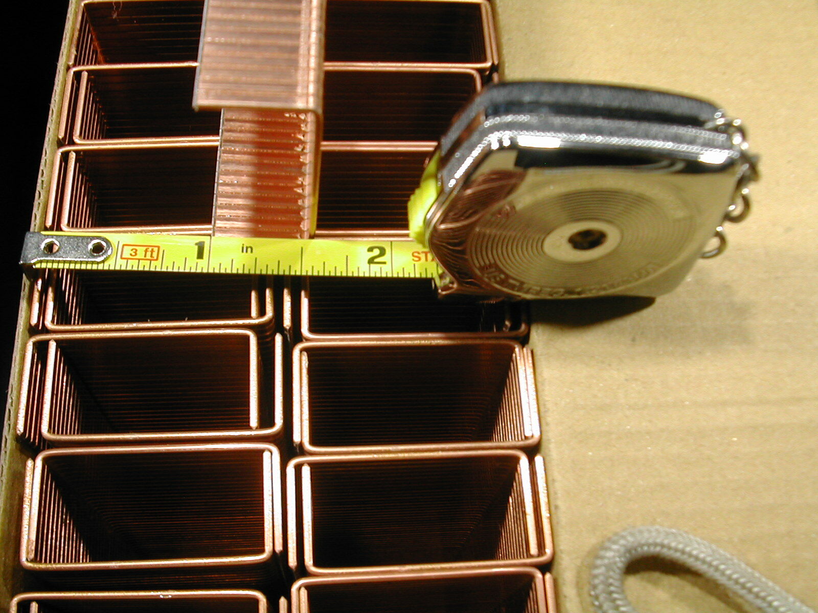 16 gauge 1-1/4" Crown Carton Closing Staples 2000/bx Copper Plated 5/8" Length