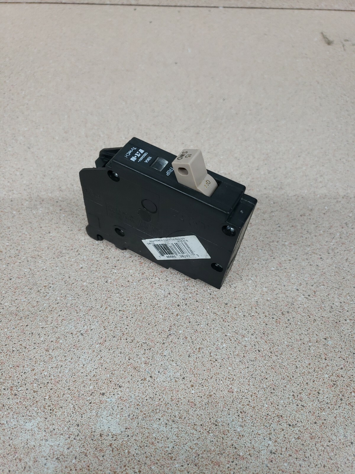 Eaton CHF115 1 Pole 15 Amp 120/240V Plastic foot Circuit Breaker