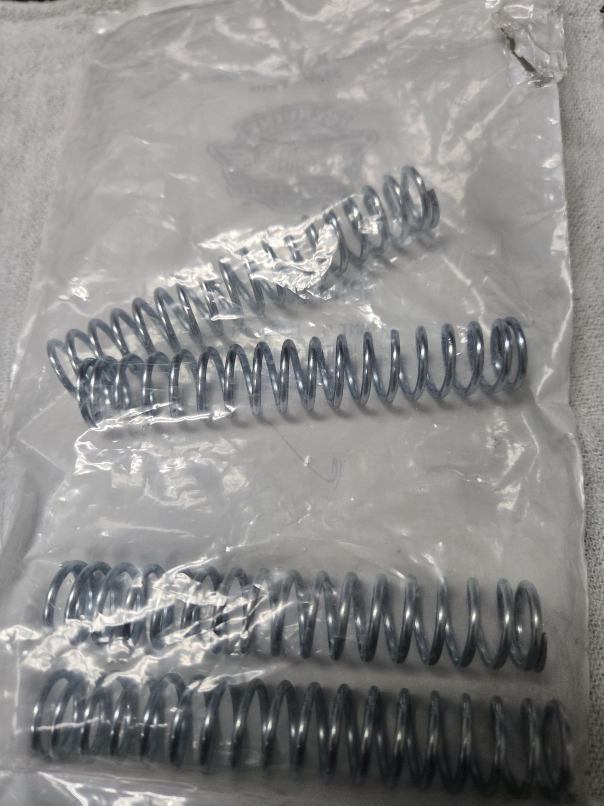 Lot of 4 Harley Davidson Genuine NOS Brake Plunger Springs 42479-90