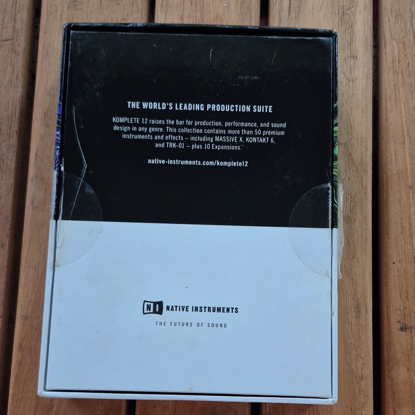 Native Instruments Komplete 12 Upgrade for Komplete Select USB Windows/Mac