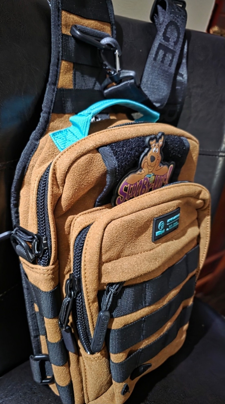 Wolfpak 9L SCOOBY DOO SLING