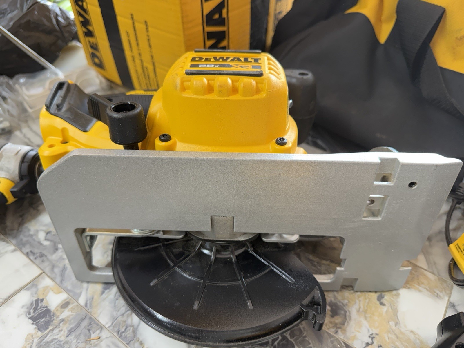 Dewalt Brushless 3-Tool Combo Kit DCK330P2