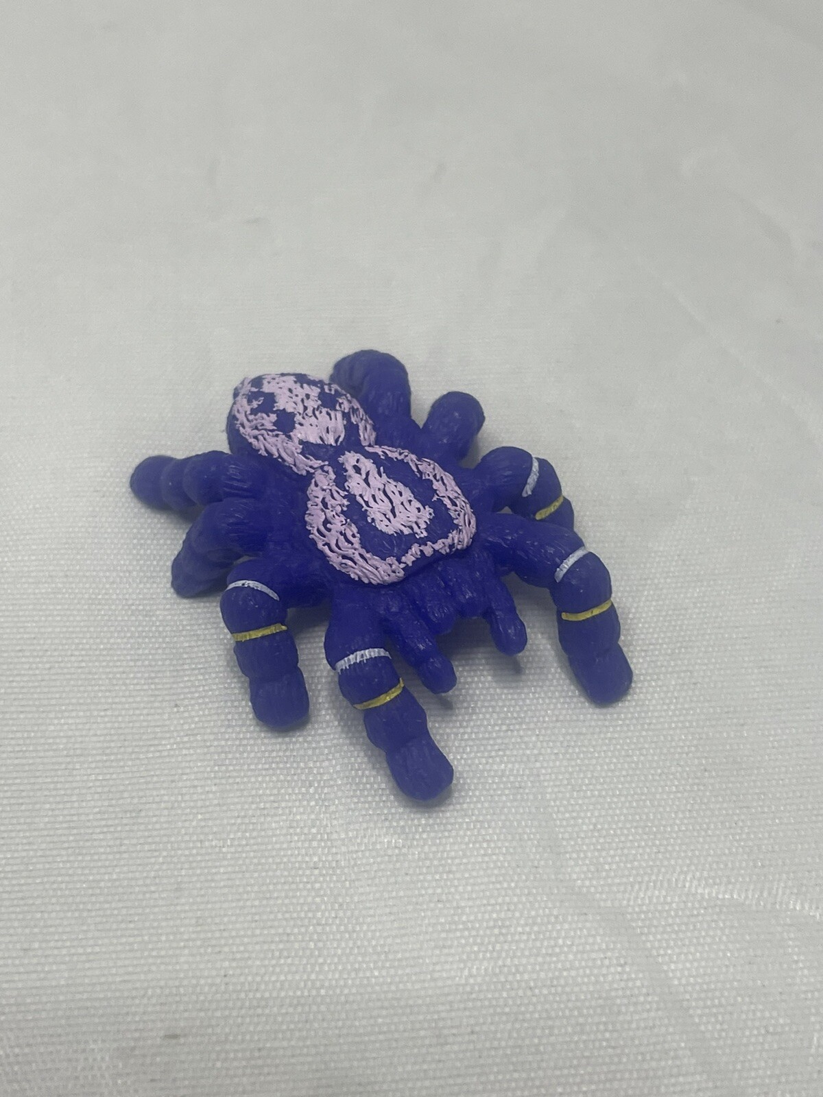 YOWIE Peacock Tarantula Animals with Superpowers Collection 2" Purple Spider Fig