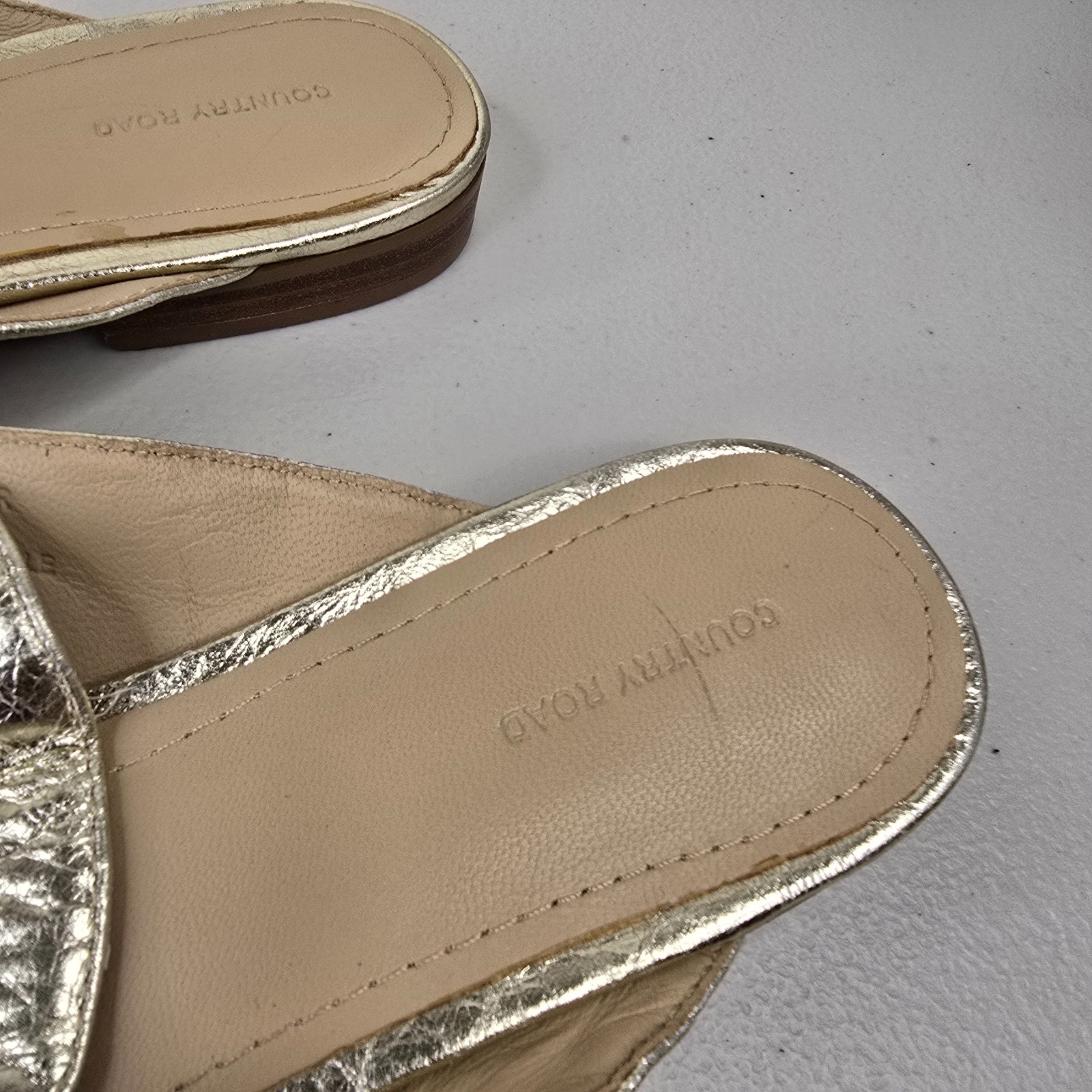 Country Road Mule Size 40 Gold Leather Slip On Loafer Flats Casual Women