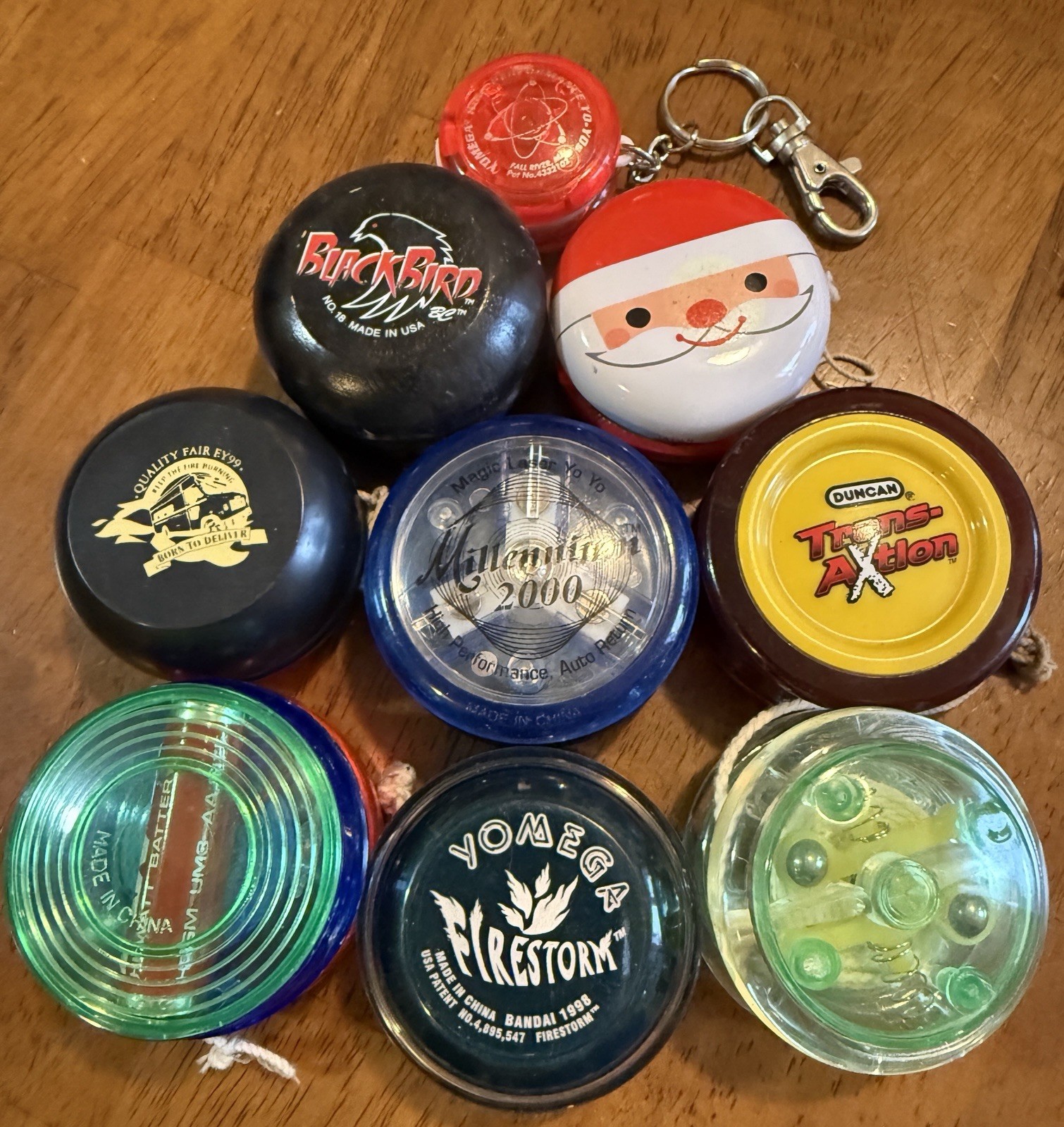 Vintage Yo-yo Lot Of  9 BC Black Bird Yomega Firestorm Santa Yomega Key Chain