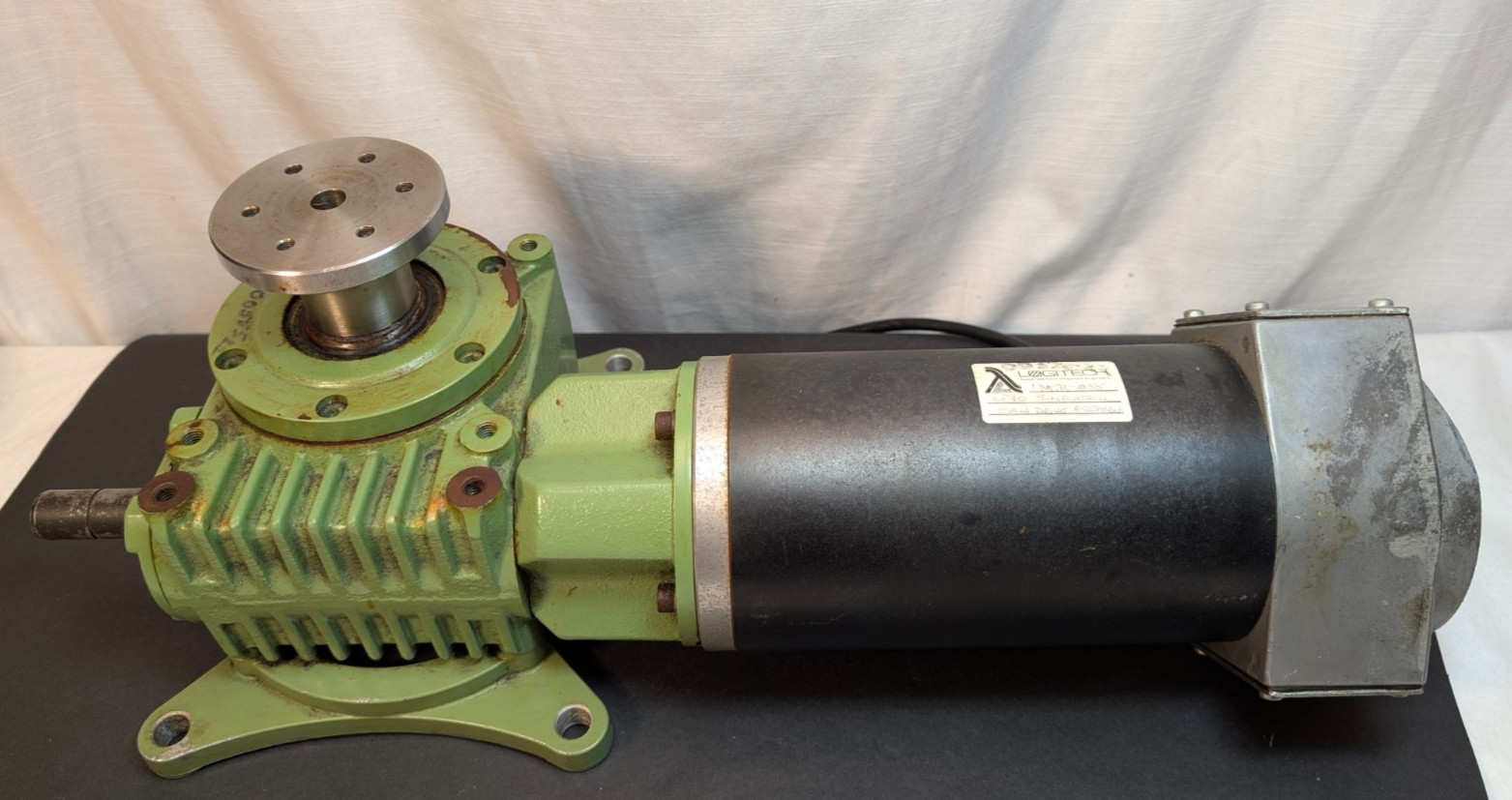 Logitech LP50 1MTR-055 90V Main Drive Motor & Gearbox, Lenze D-32696 / D-32699