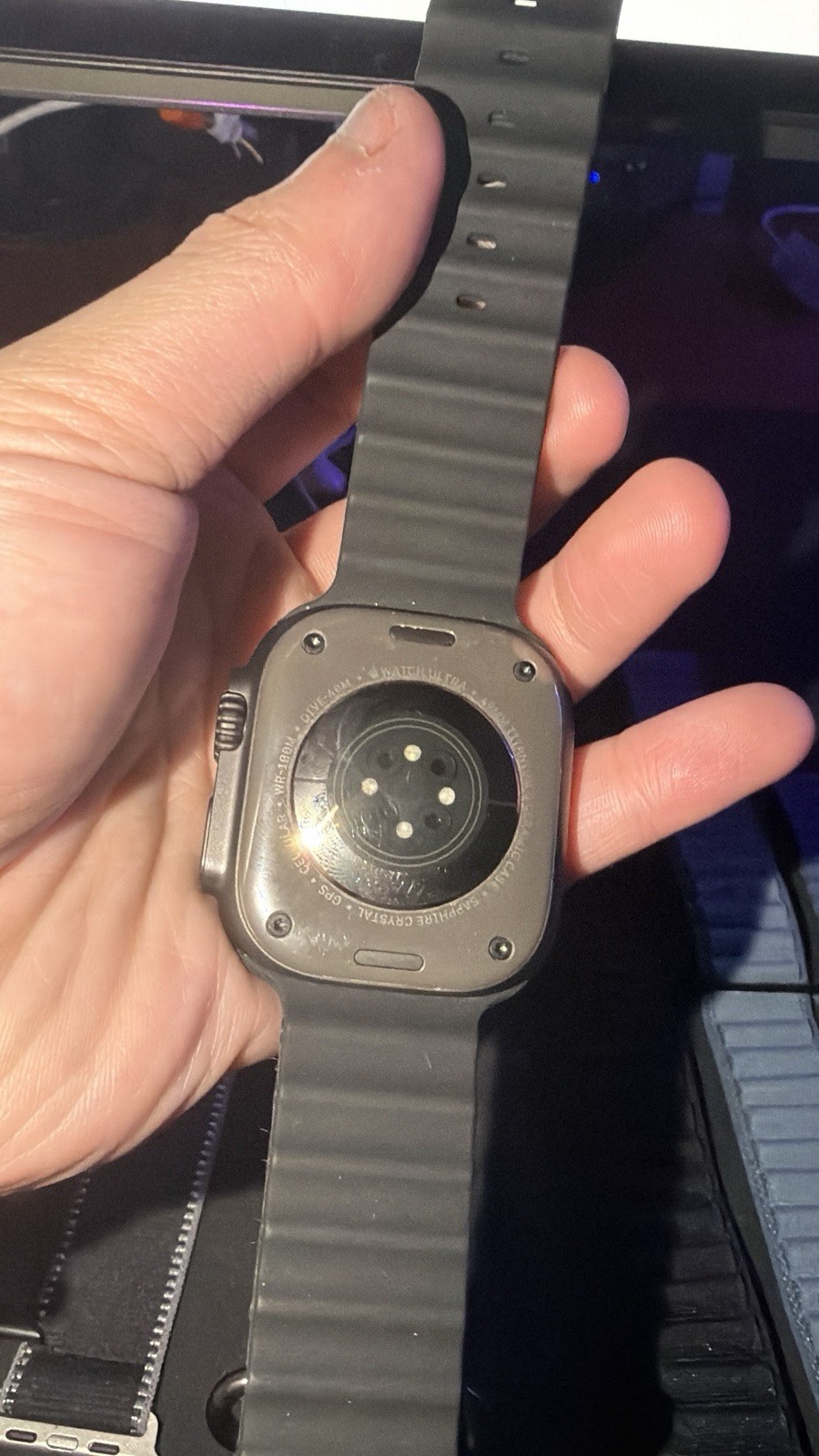Apple Watch Ultra 3 49mm Black Titanium (Cellular) Ocean Loop Black