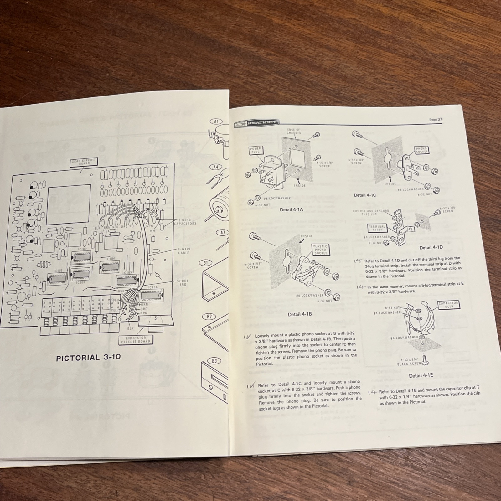Original Heathkit GR-110 VHF scanning monitor original assembly manual