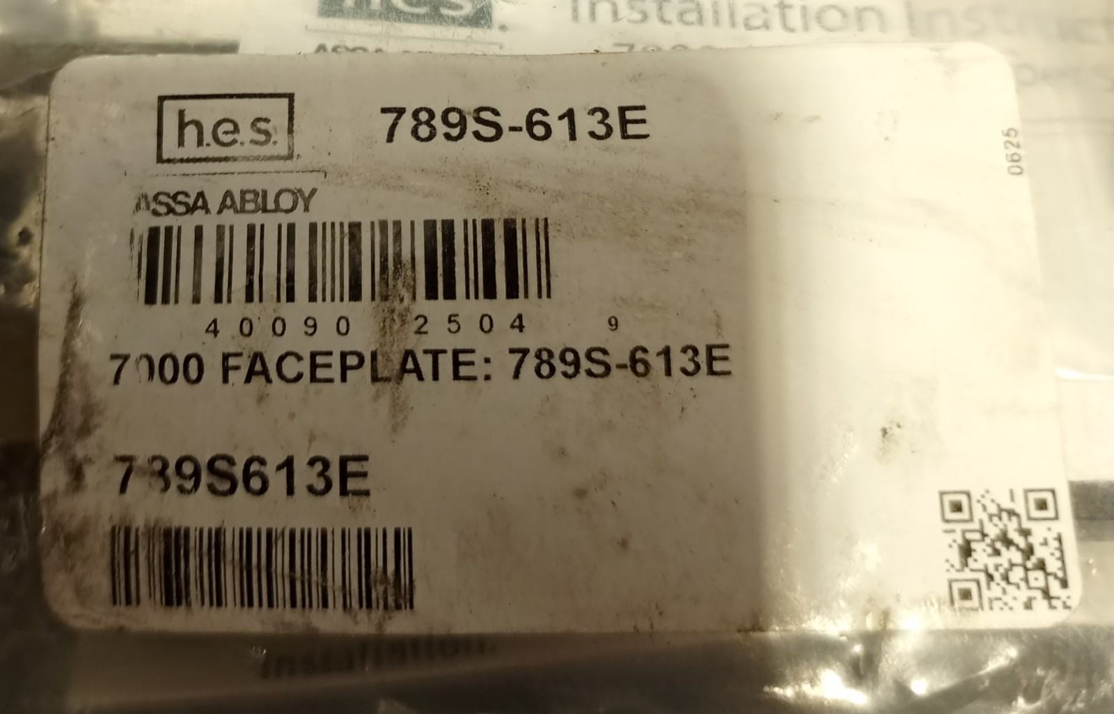 H. E. S. Assa Abloy 789S-613E 7000 Faceplate