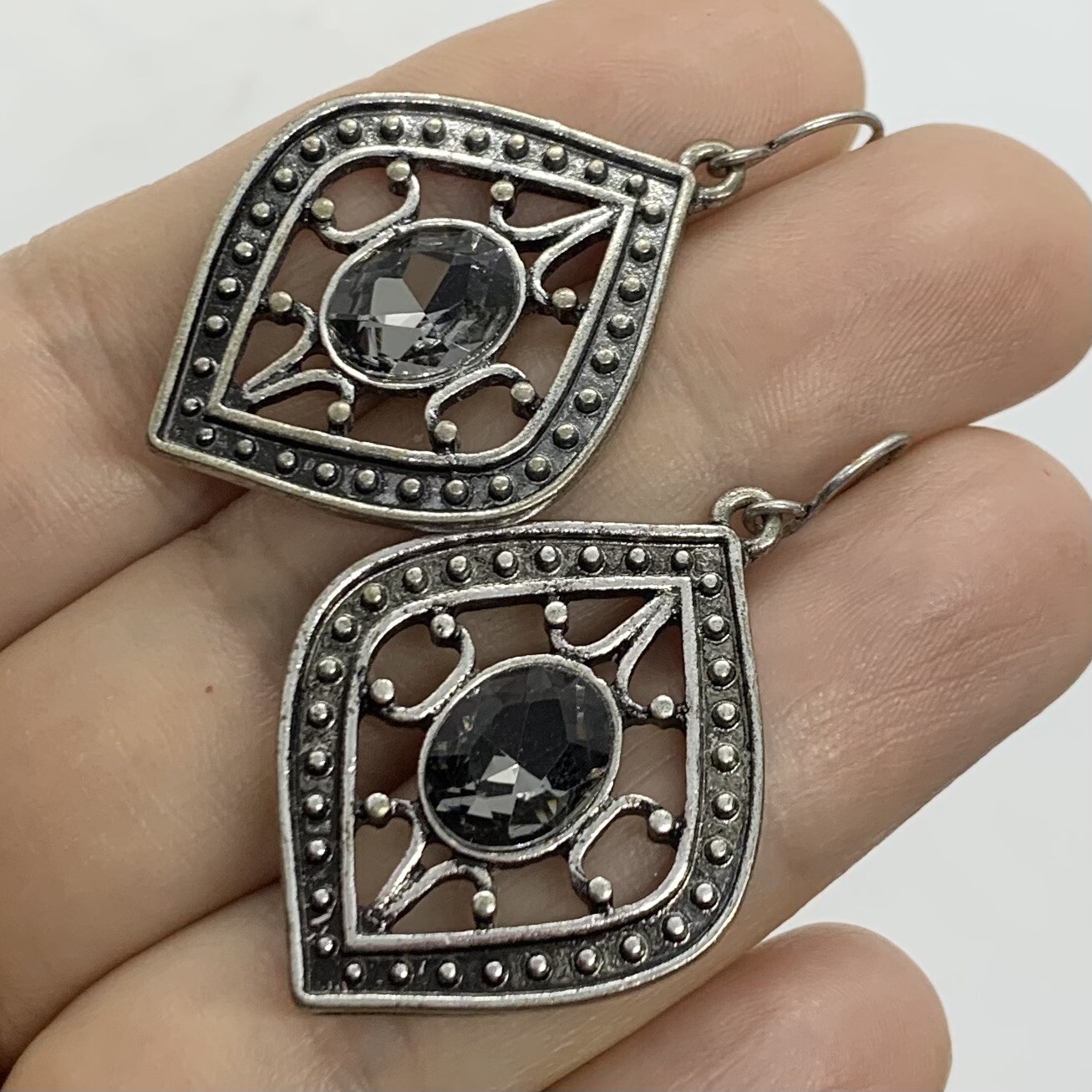 VTG GRAY RHINESTONE SILVER OPENWORK DANGLE EARRINGS HOOK 1.75”