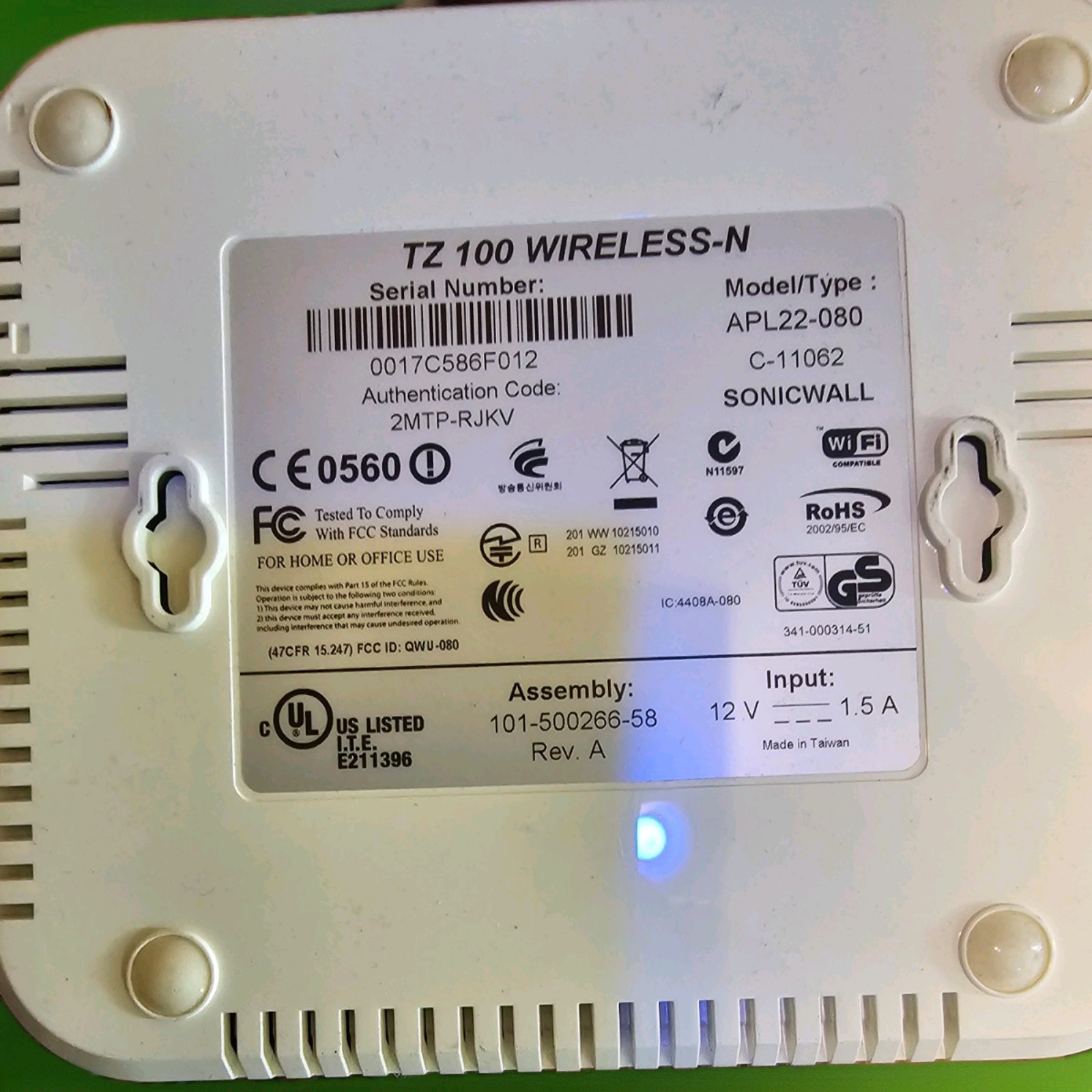 Sonic Wall TZ100/200 Series Firewall Network Security Device New Open Box Tested