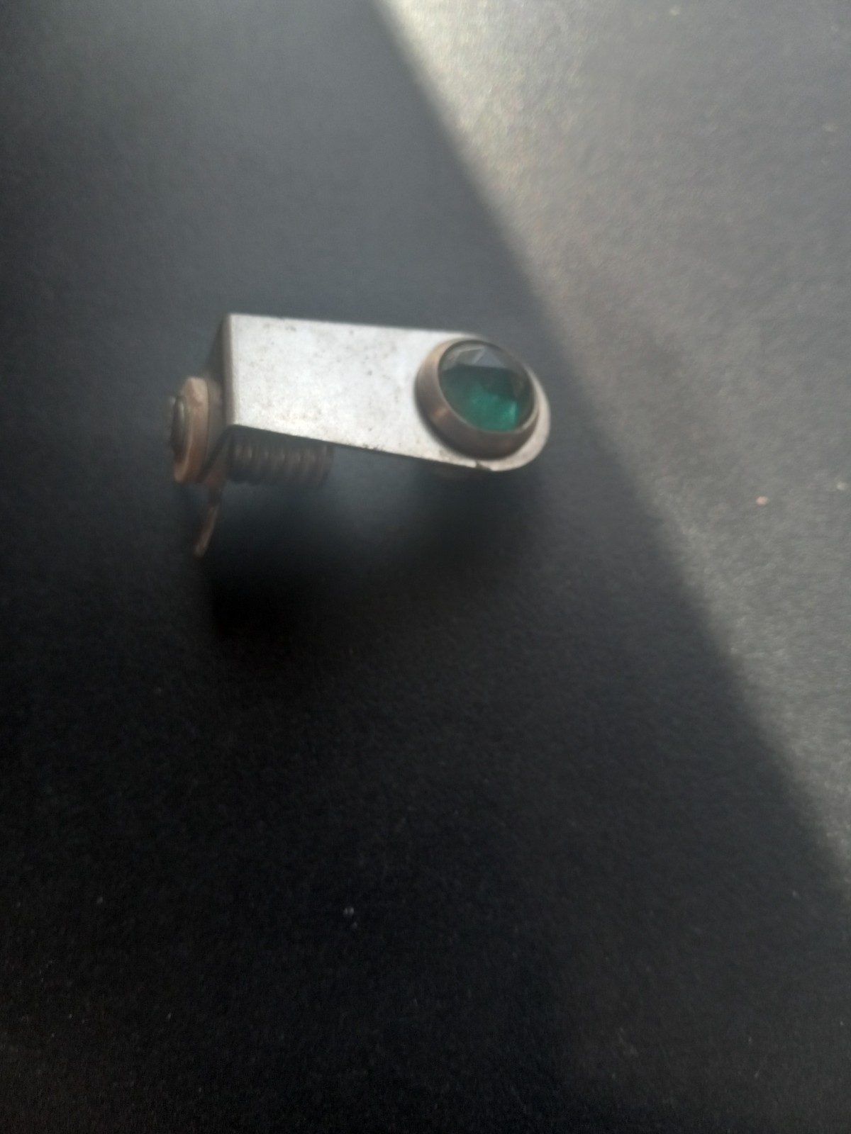 Vtg Tube Amp or Radio Pilot Light Assembly, Faceted Green Jewel, Screw Base, #3