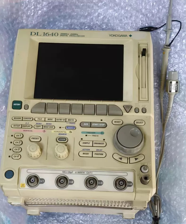 YOKOGAWA Electrics DL1640 DIGITAL OSCILLOSCOPE