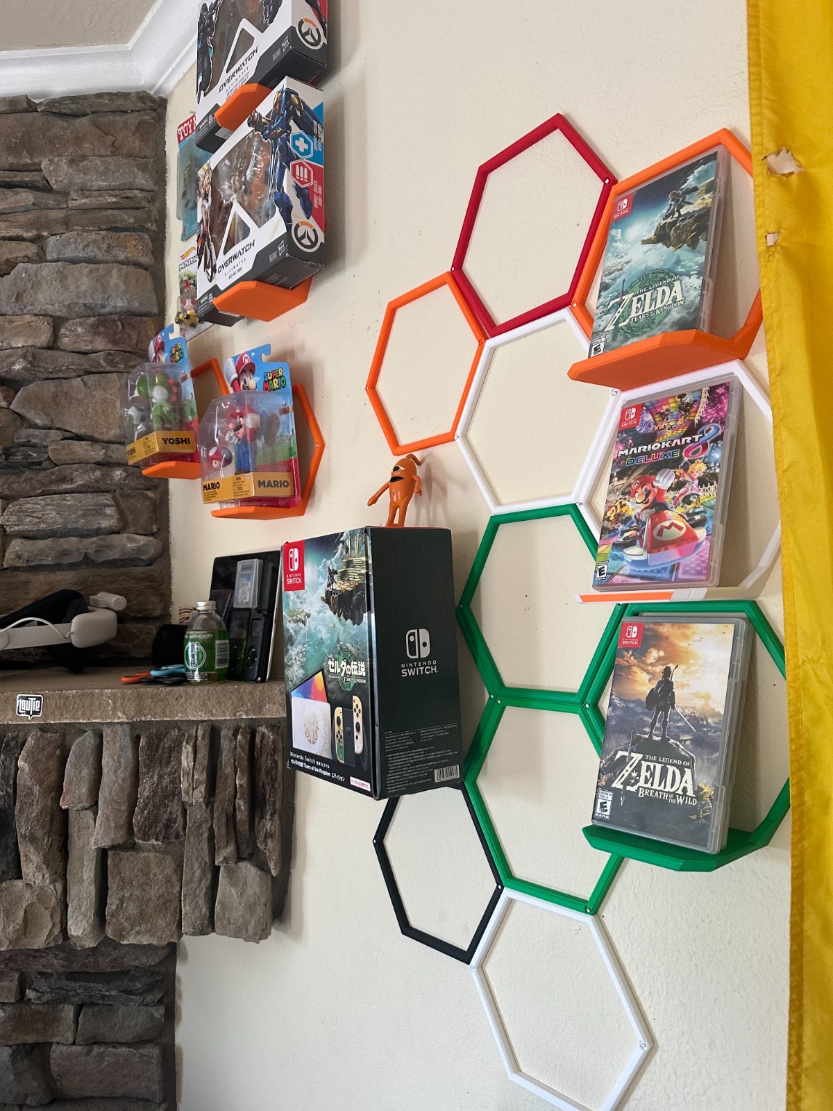 10/25/50 Count | Modular Hexagon Wall Shelf | Honeycomb Display | Modern |