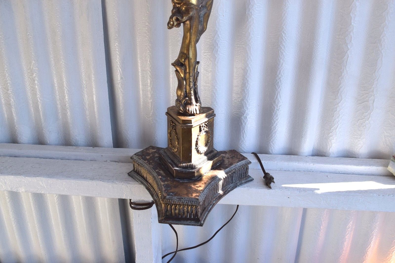 Vintage Cast Metal Art Noveau Lamp