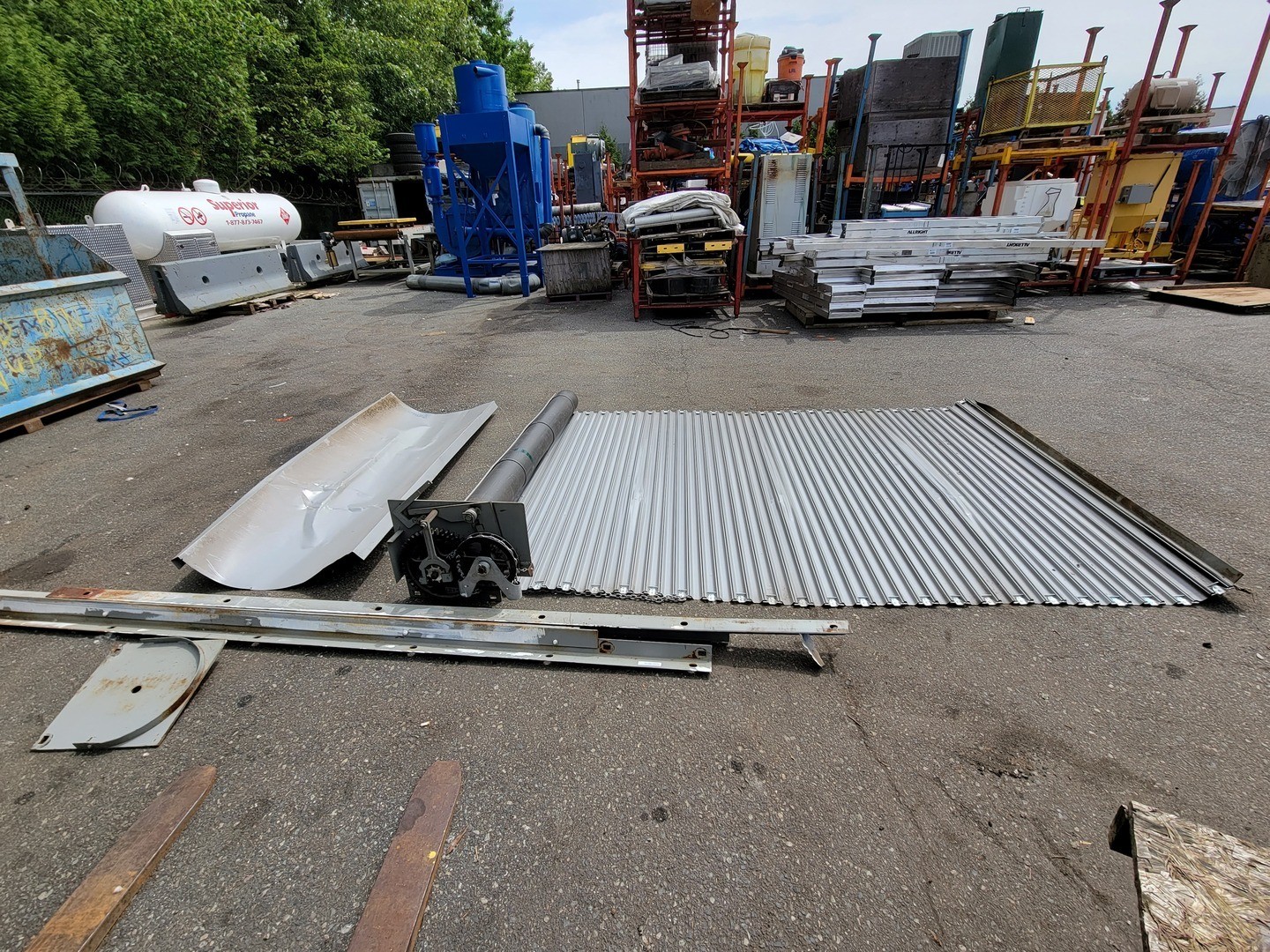 10ft x 7.5ft Roll up Overhead Door – Workbenches