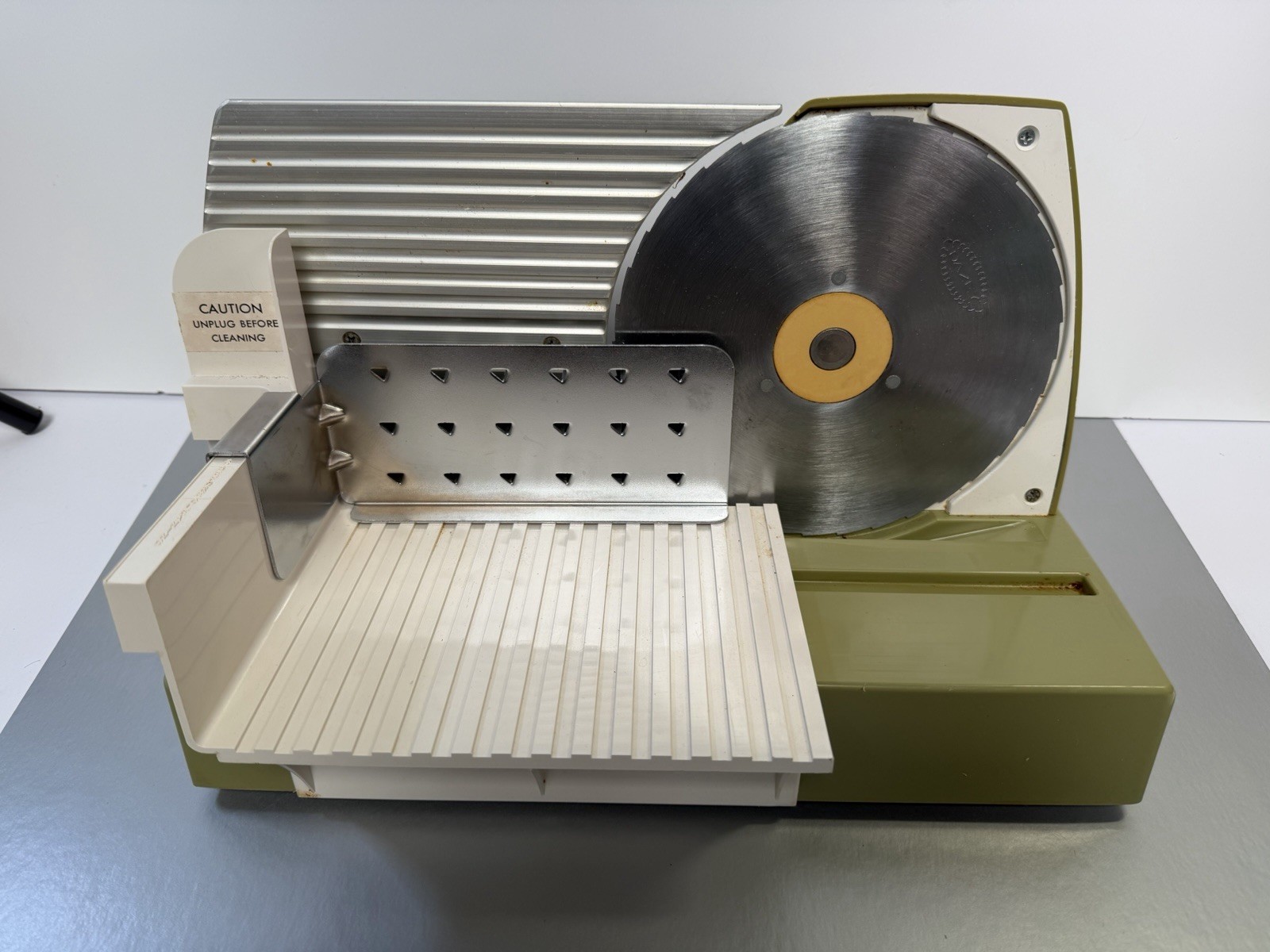 Vintage Dazey Rightway Electric Food Slicer Avocado Green 1970s MCM Works