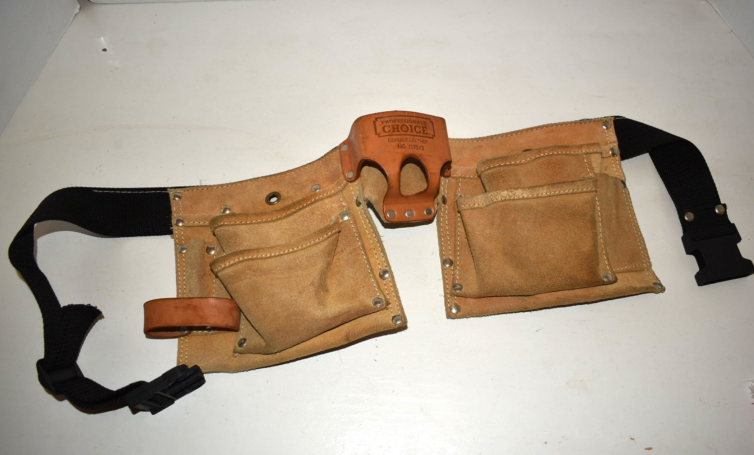 Professional’s Choice #1370x3 Leather CONSTRUCTION APRON 8 POCKETS , SIZE 29-46"