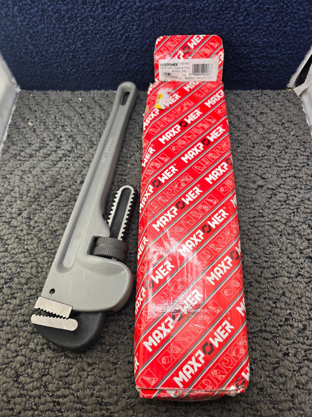 Max Power M37091 14" Straight Wrench 40% Lighter Aluminum, 2" Jaw Capacity