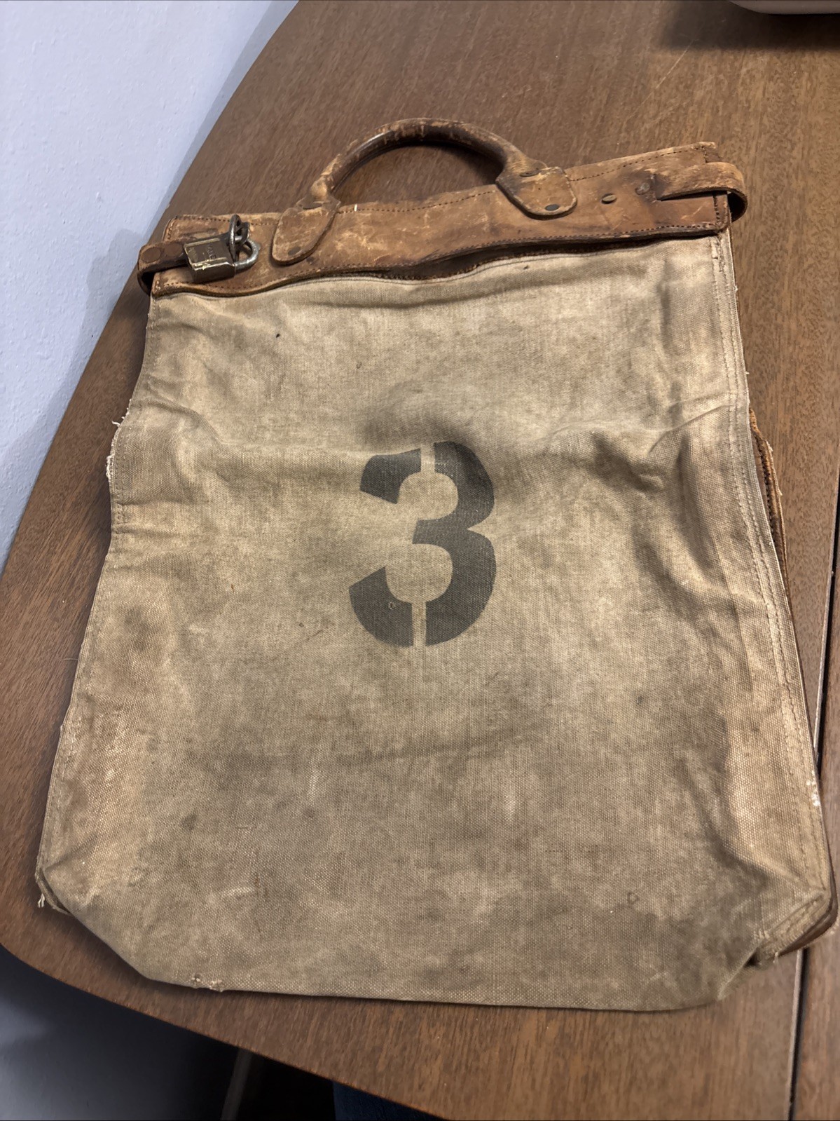 ANTIQUE LEATHER AND CANVAS MAIL MILITARY MONEY TRANSPORT BAG WITH RARE #3 18x13