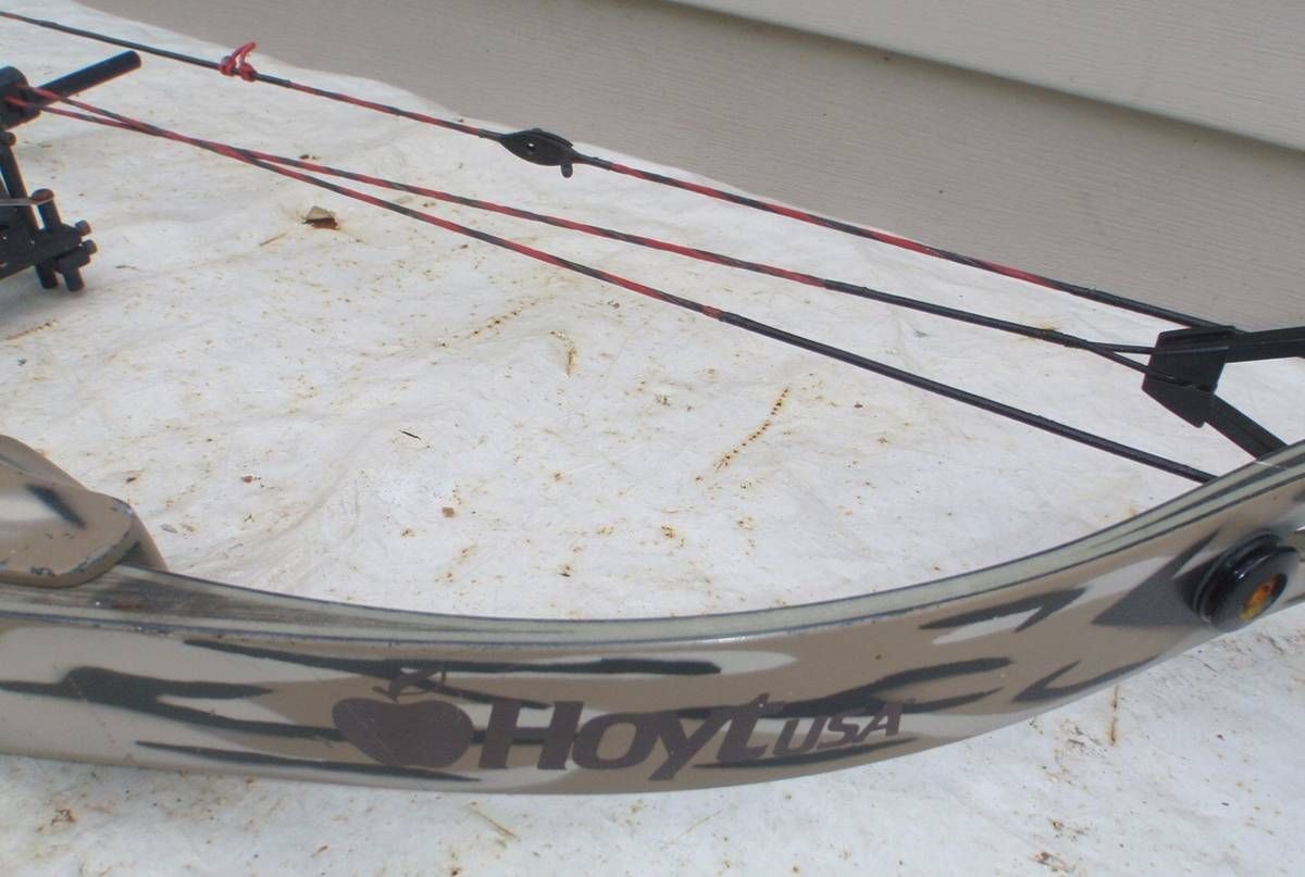 Hoyt Fast Flite Compound Bow