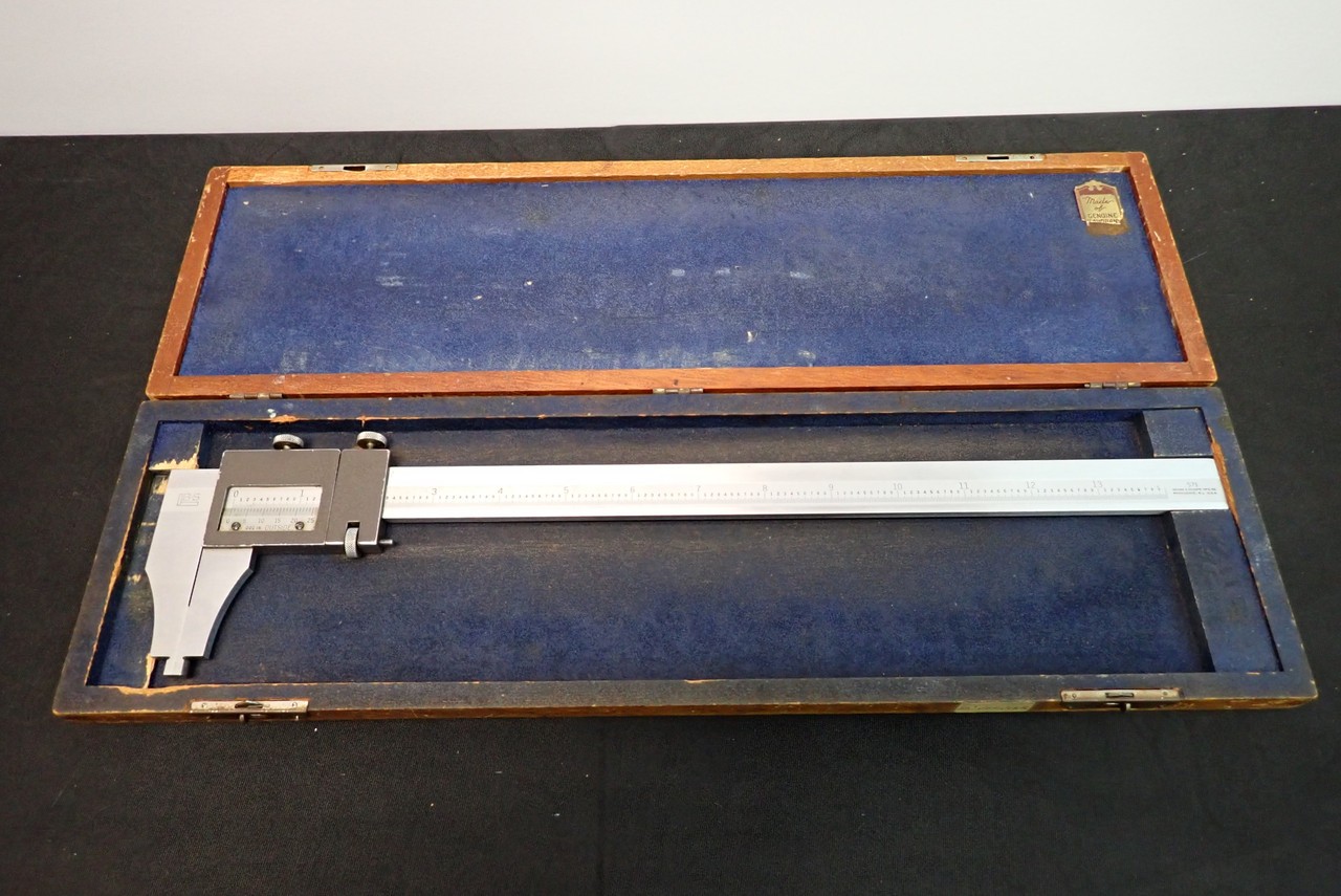 Brown & Sharpe 571 Vernier Caliper