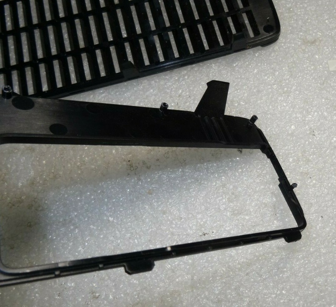 Microsoft Xbox 360 S Console 1439 Bottom 2-Piece Grill & Frame ONLY-X821047-OK